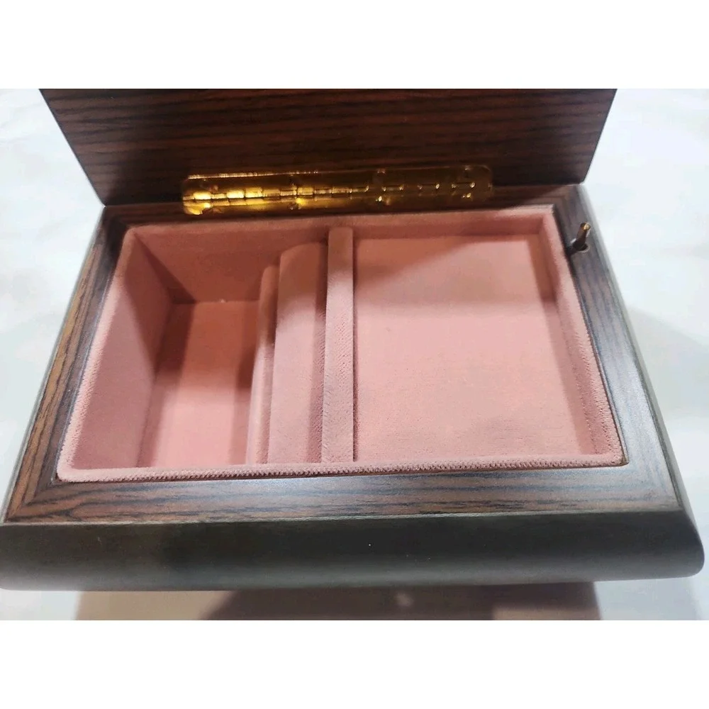 Vintage~Italian Music ~Jewelry Box~Wood Inlay~Mandolin Violin ~Pink Velvet Lined